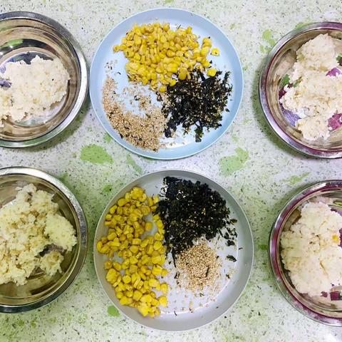 【特色活动】巧手做饭团🍙—通辽市蒙古族幼儿园中五班小厨房特色活动