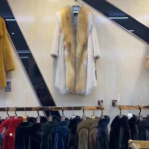 四平回收貂皮大衣，高价回收二手貂