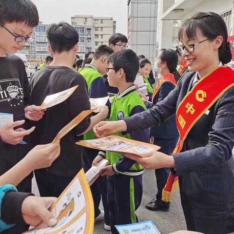 焦西支行开展3.15消费者权益保护宣传活动