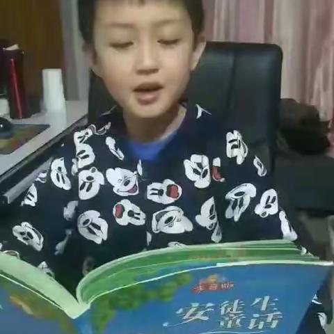 最是书香，能致远！――让读书成为一种习惯 太平庄小学