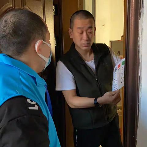 “垃圾分类从我做起 典范创建大家助力”——南村街道南区社区开展垃圾分类宣传活动