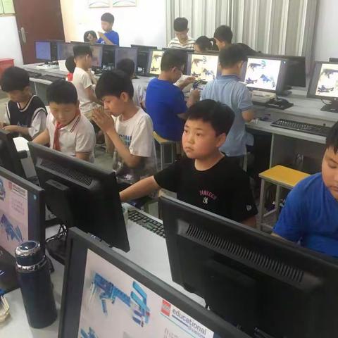 西场小学爱创机器人社团