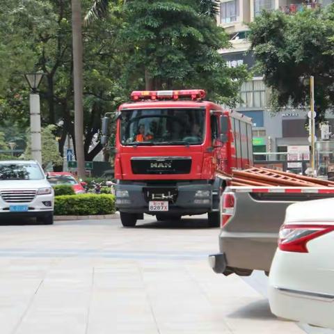 隆生商业大厦消防演习