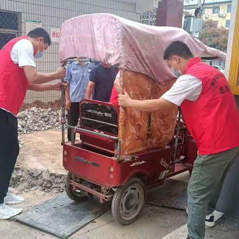 洛宁县烟草专卖局积极协助核酸检测工作