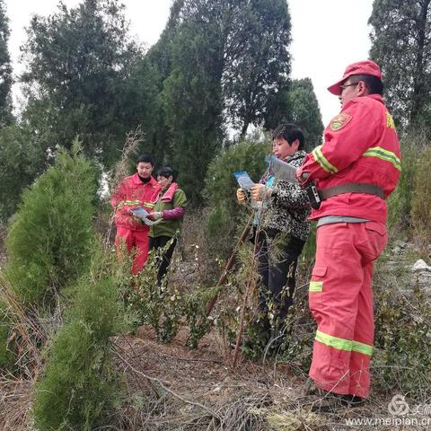 港沟森防中队进山入林宣传防火知识