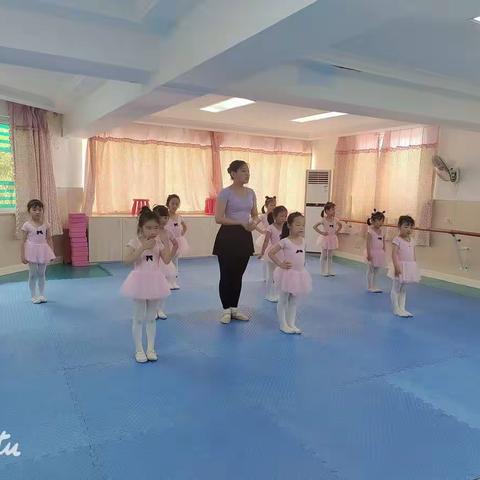 2022春季军艺兰亭幼儿园舞蹈汇报课
