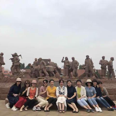 不忘初心 跟党走