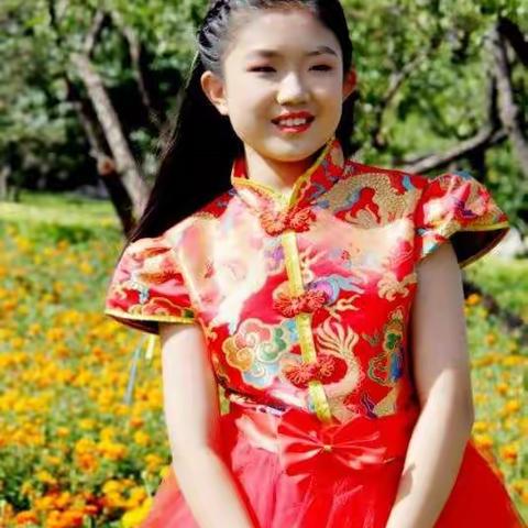 董伊昕圆锁邀请函
