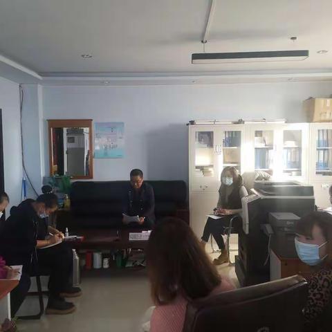 扛红旗 当先锋 区文旅局支部组织集中学习河北省第十次党代会报告