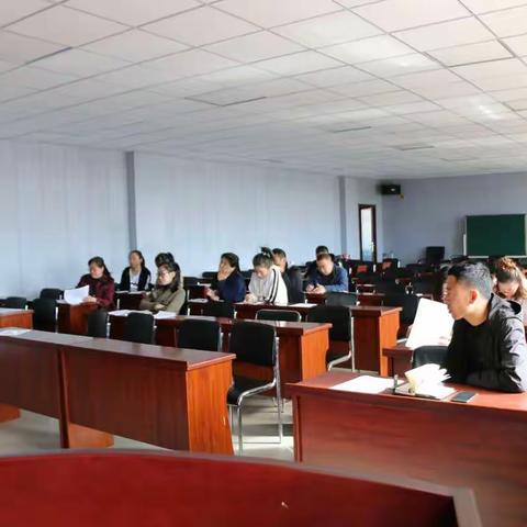 “凝心聚力 发挥骨干作用 提升教研能力”主题研讨培训会