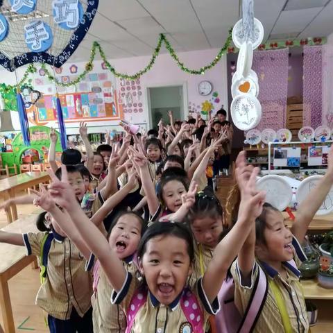 我要上小学了————秦楼中心幼儿园果果班参观小学活动