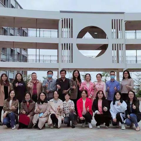 “课堂翻转，师生共赢”                  ---记惠州中学一节阅读分享课