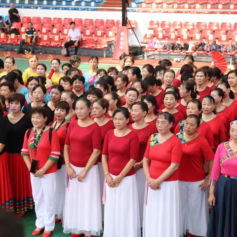 2021年9月28号由市老协举办庆国庆迎重阳活动，留下光辉灿烂的日子。