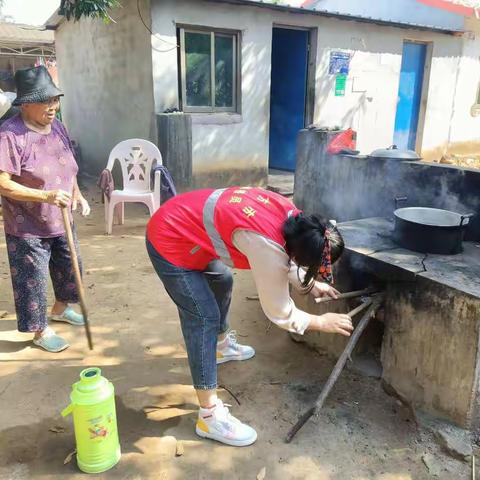 元宵节关爱老人残疾人做颗冬日里的温阳