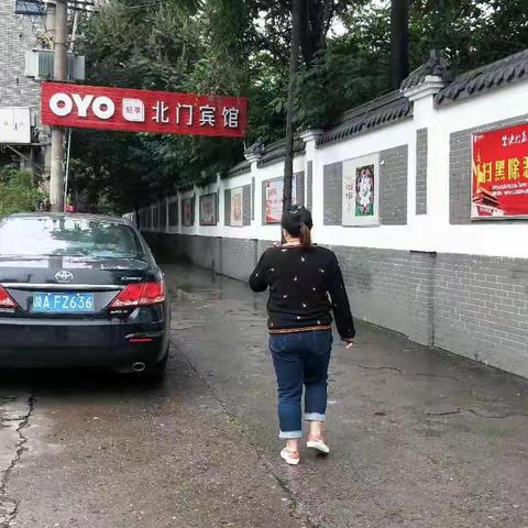 阳光村社区加强流浪乞讨人员的排查工作