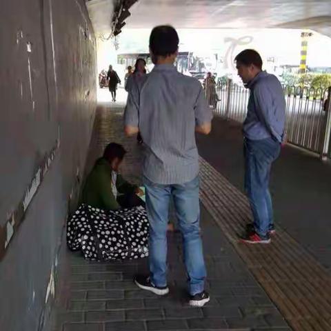 阳光村社区加强流浪乞讨人员的排查工作