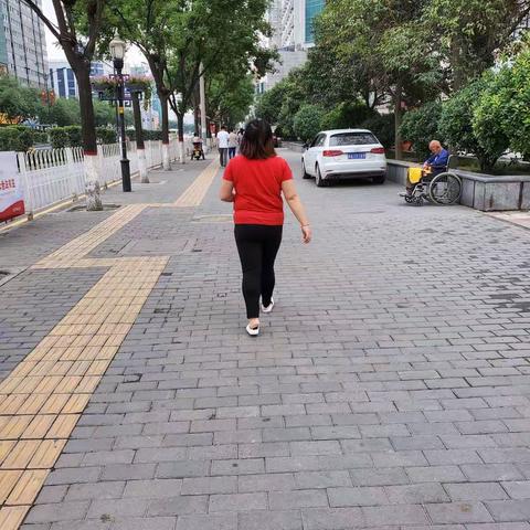 阳光村社区继续加强流浪乞讨人员的排查工作
