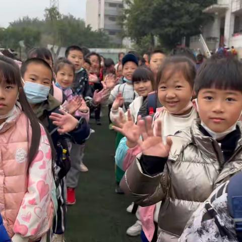 【久佰行走课堂】巴南区花溪小学校四年级四班|重温峥嵘岁月·凝聚筑梦力量