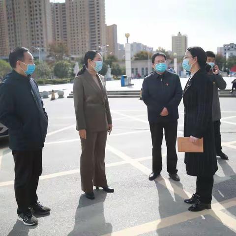 邓州市委副书记陈联咏深入市中心医院检查指导疫情防控工作