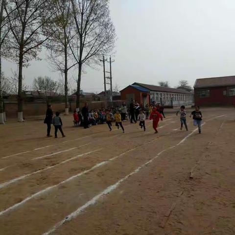 北铺小学春季运动会