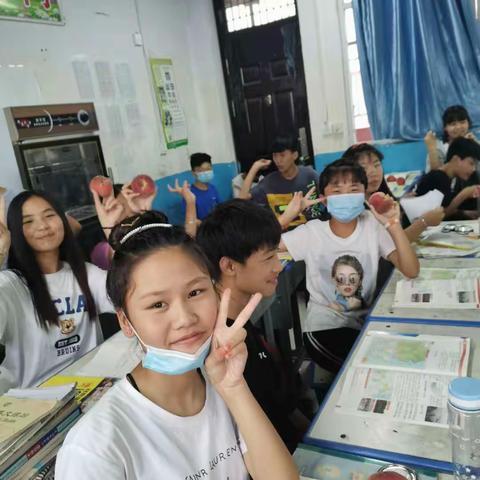 茨芭双语班级文化建设之 七年二班