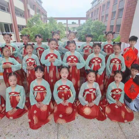 燃阅读激情 享读书快乐                                        ——记2022上学期1901班阅读节活动