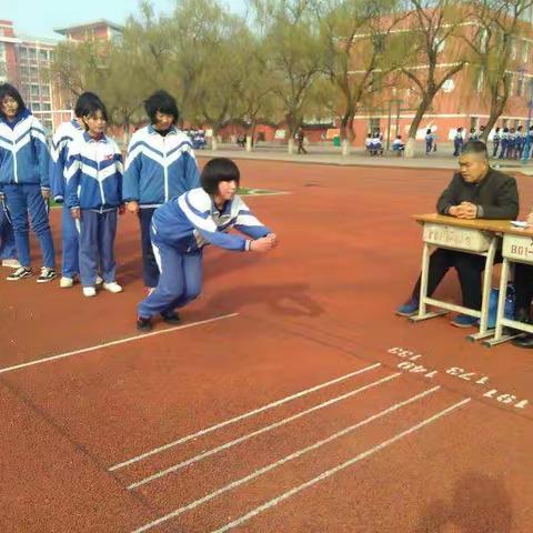 孝直中学体育模拟考试顺利收官