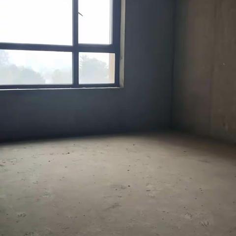 急🔑❤️玉龙半岛4房57万8老证6楼422看中庭厨房阳台之大，实际面积135欢迎合作67527，69398，64348