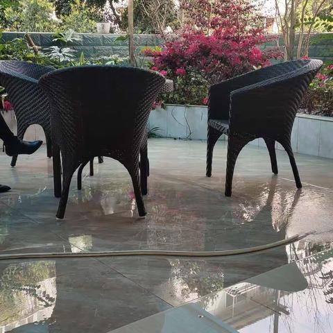 急❤️❤️玫九区3楼3/2/2产权135带两大平台93万8！中央空调家具家电齐全！在家就可以烧烤！68499，69398，