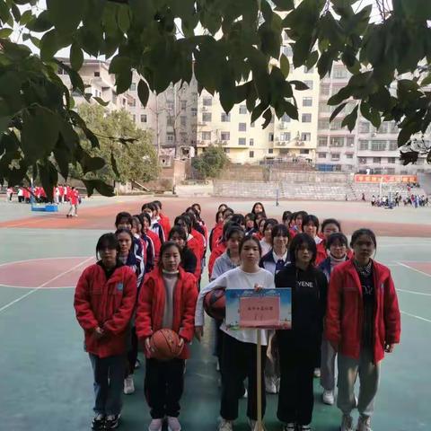 炫彩女篮 绚丽多彩