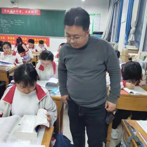 让表扬和鼓励成为抗疫教学的暖流