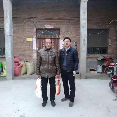 延津县人大常委会：扶贫慰问送温暖,寒冬腊月暖人心