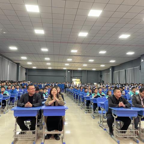 菏泽国开实验学校月考表彰圆满落幕