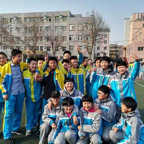 袋鼠跳，五班威武