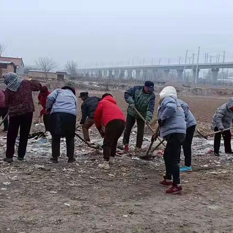 南垂高铁沿线垃圾清除纪实