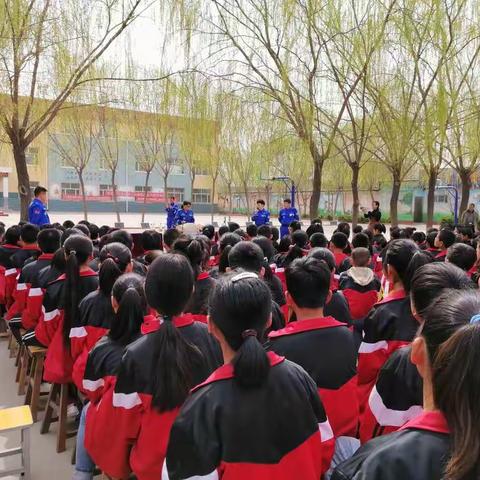 【西九吉中心小学】珍爱生命，预防溺水 ――蓝天救援队在我校做防溺水讲座