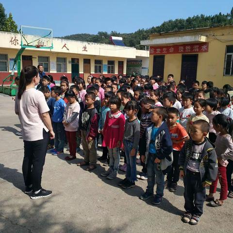 封门小学“情满中秋”活动