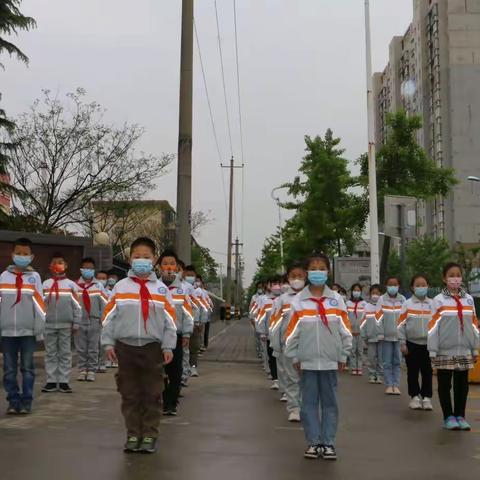 疫情防控实战演练   筑牢校园安全防线——人民路小学（特校）疫情防控应急处置演练