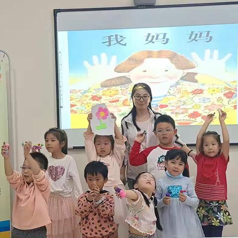 市图书馆少儿公益培训班12月班顺利开班