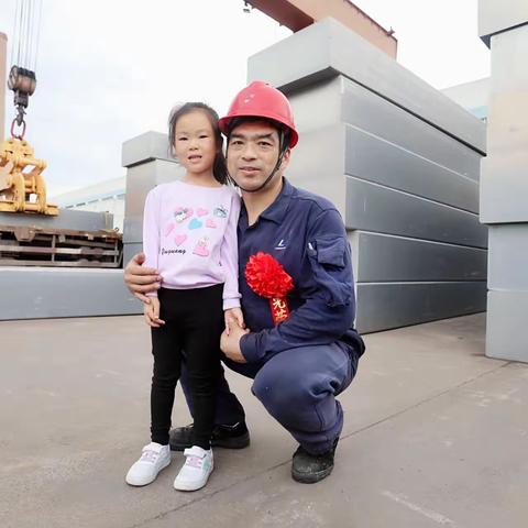 致敬最美劳动者