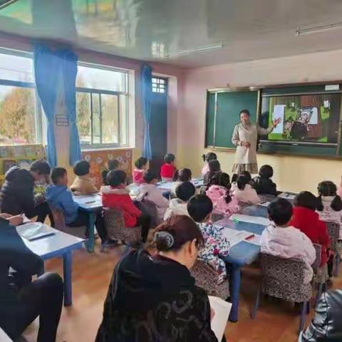 携手帮扶促发展，结对研讨谱新篇——顺化镇中心幼儿园和张宋小学幼儿园举行“结对帮扶”教研活动