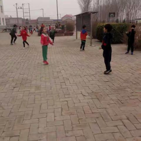 孩子们的课间