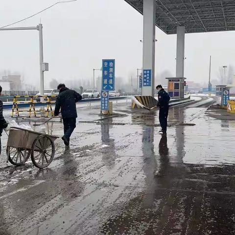 【交通执法】治超除雪保畅通