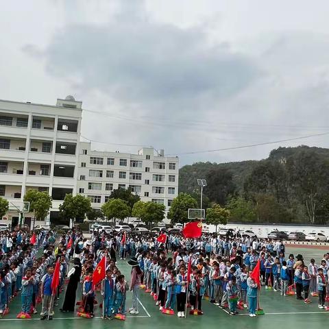 学雷锋精神，展志愿风采——记文山市柳井乡中心学校开展学习雷锋志愿服务活动