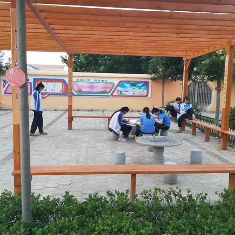 学生早读