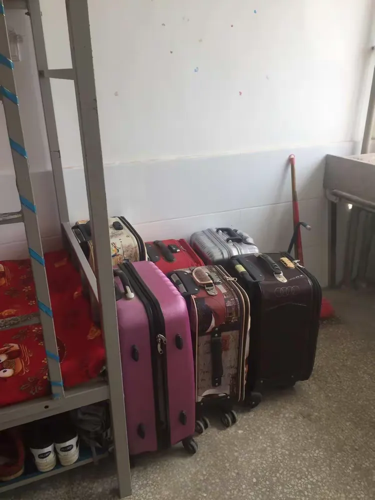 独山中学三月份文明寝室掠影
