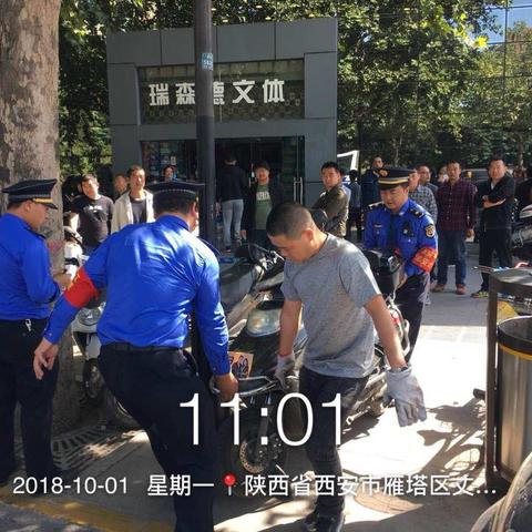 一大队国庆期间依法行政、文明执法、教育为主处罚为辅，严格管控景区周边市容环境。