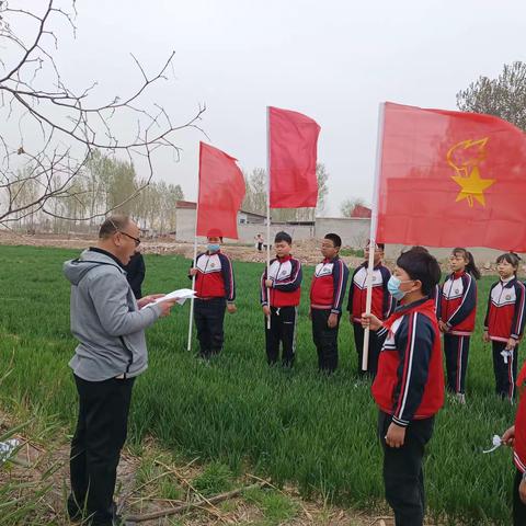 清明祭英烈，拳拳报国心