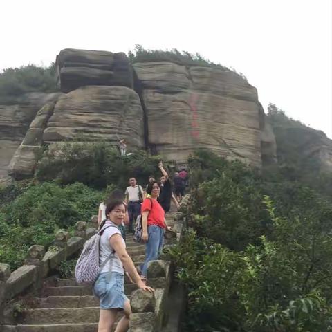 登天台山，享清凉夏日