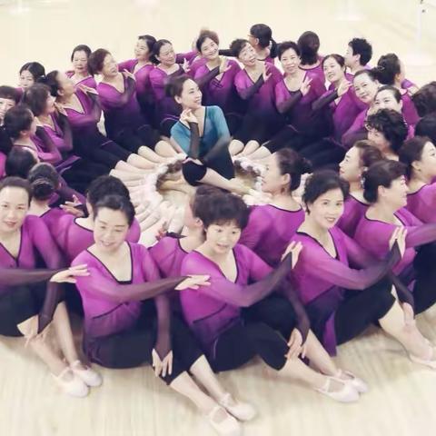 🎉新艺姿成人舞团招生了！🎉